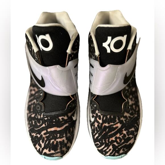 Nike KD14 represents the debut colorway of Kevin Durant’s signature shoe Sz 10.5 - Picture 2 of 7